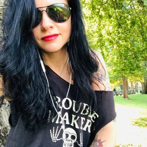 Meet your Posher, Nikki